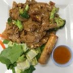 Best Pad Se-ew Lunch Special in Valley Village, CA